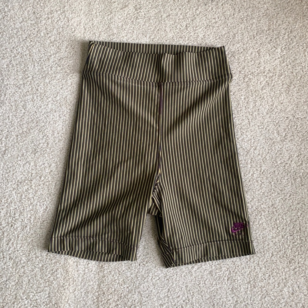 Nike Biker Striped Shorts M